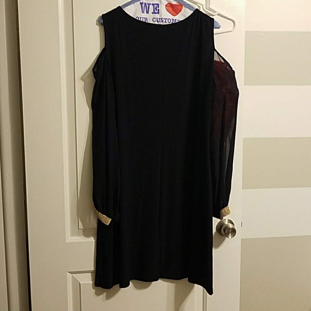 Dress - Picture 5 of 6
